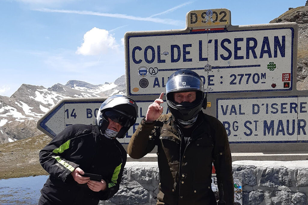 Col de l'Iseran une de nos destinations de voyages à moto