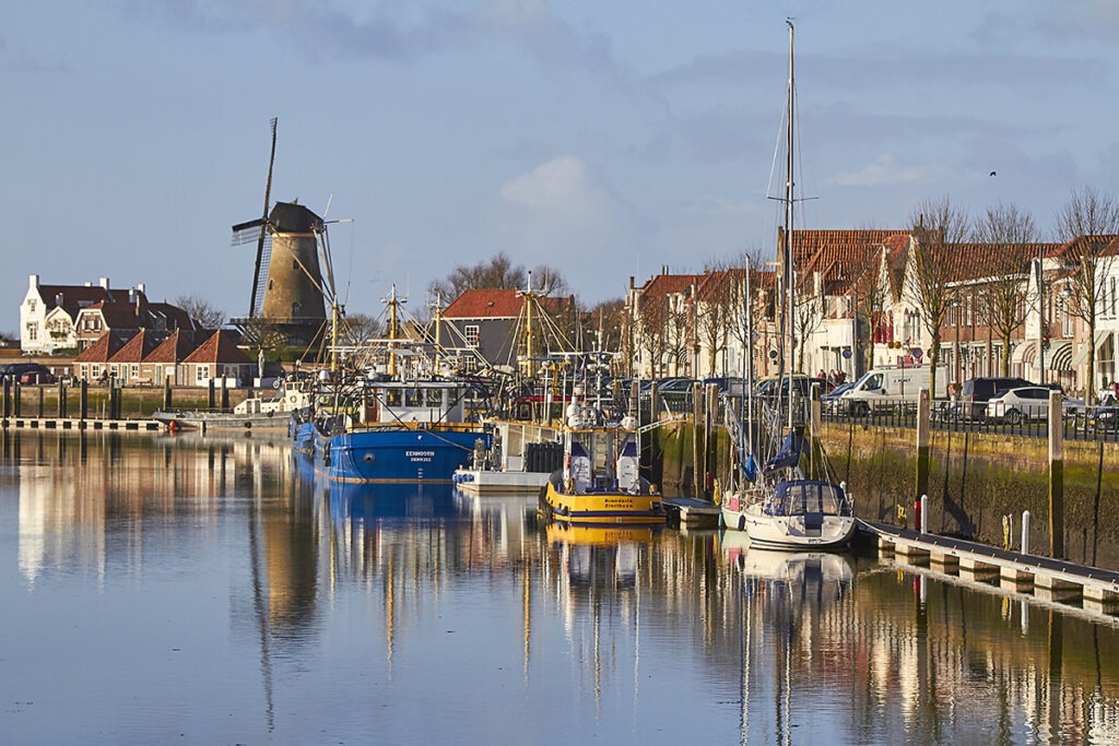 Bateaux et moulin de Zélande